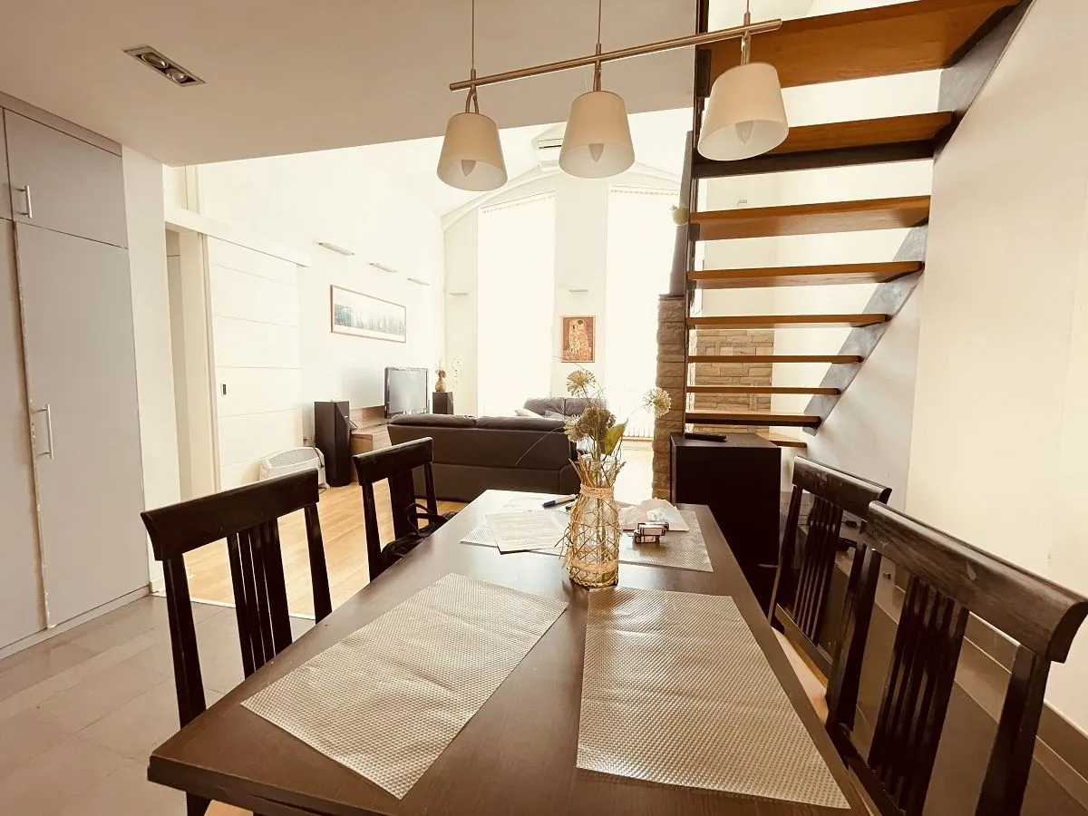 Rent, four bedroom apartment, 118m², Kalenić Pijaca, Vračar Sve Podlokacije