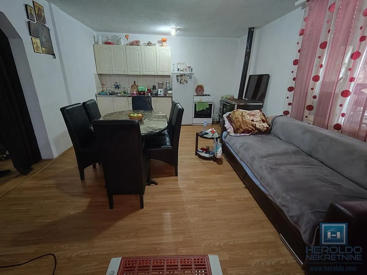 Prodaja, kuća, 192m², Đurđevo brdo, Jagodina
