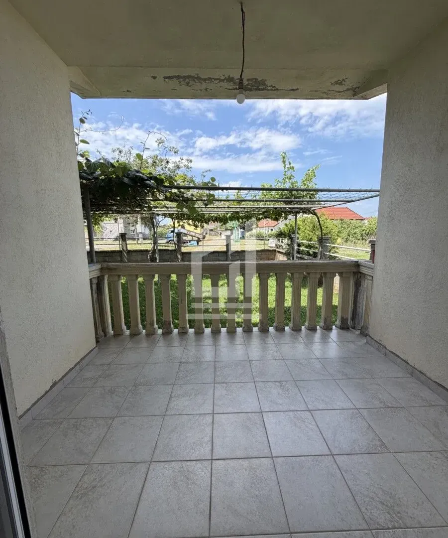 Prodaja, kuća, 187m², Zlatica, Podgorica