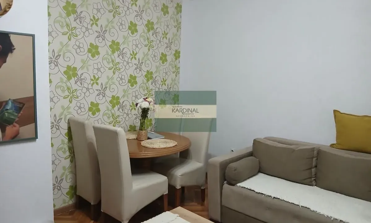 Prodaja, jednosoban stan, 52m², Erdoglija, Kragujevac