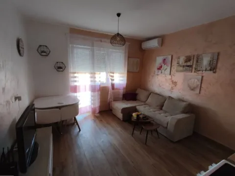 Rent, two bedroom apartment, 47m², Preko Morače, Podgorica - image 3