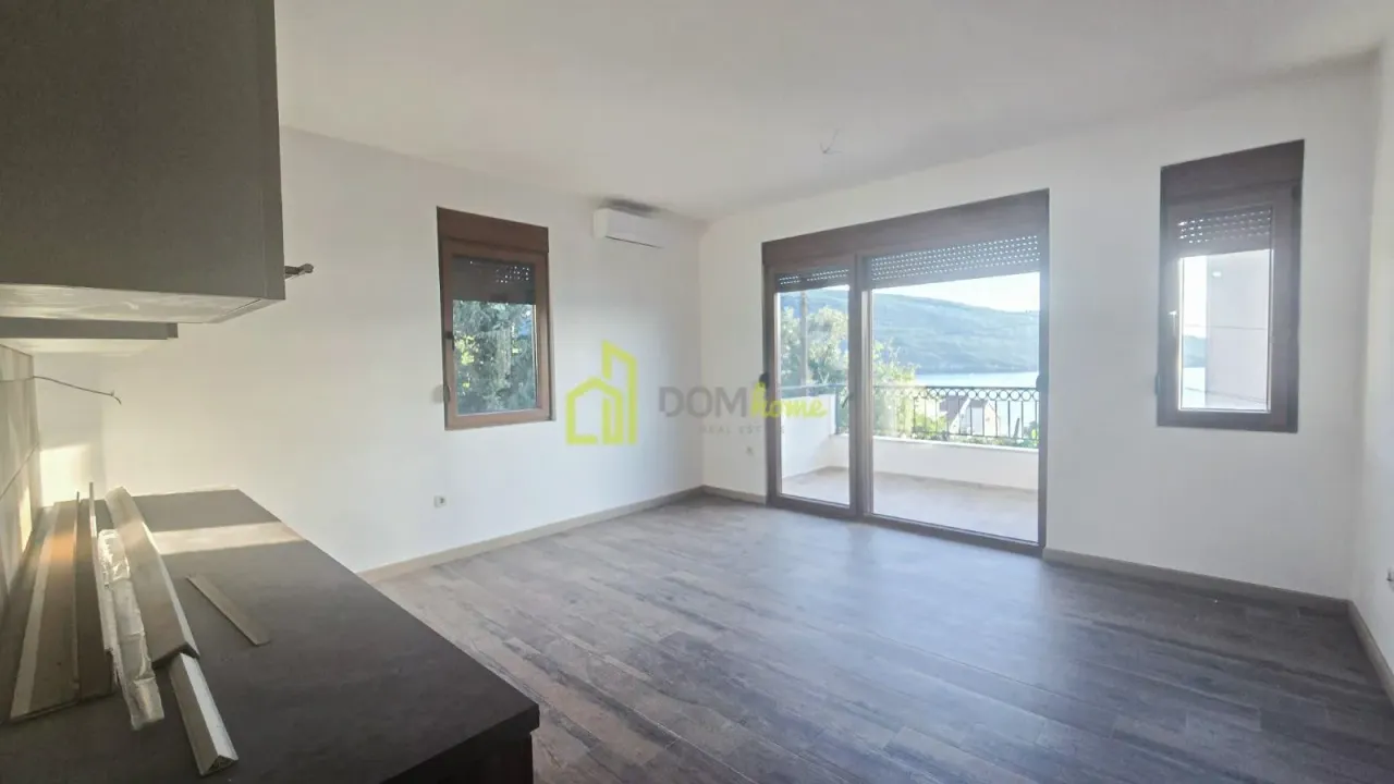 Sale, one bedroom apartment, 44m², Kumbor, Herceg Novi