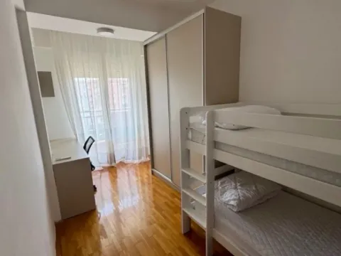 Rent, two bedroom apartment, 78m², City Kvart, Podgorica - image 12