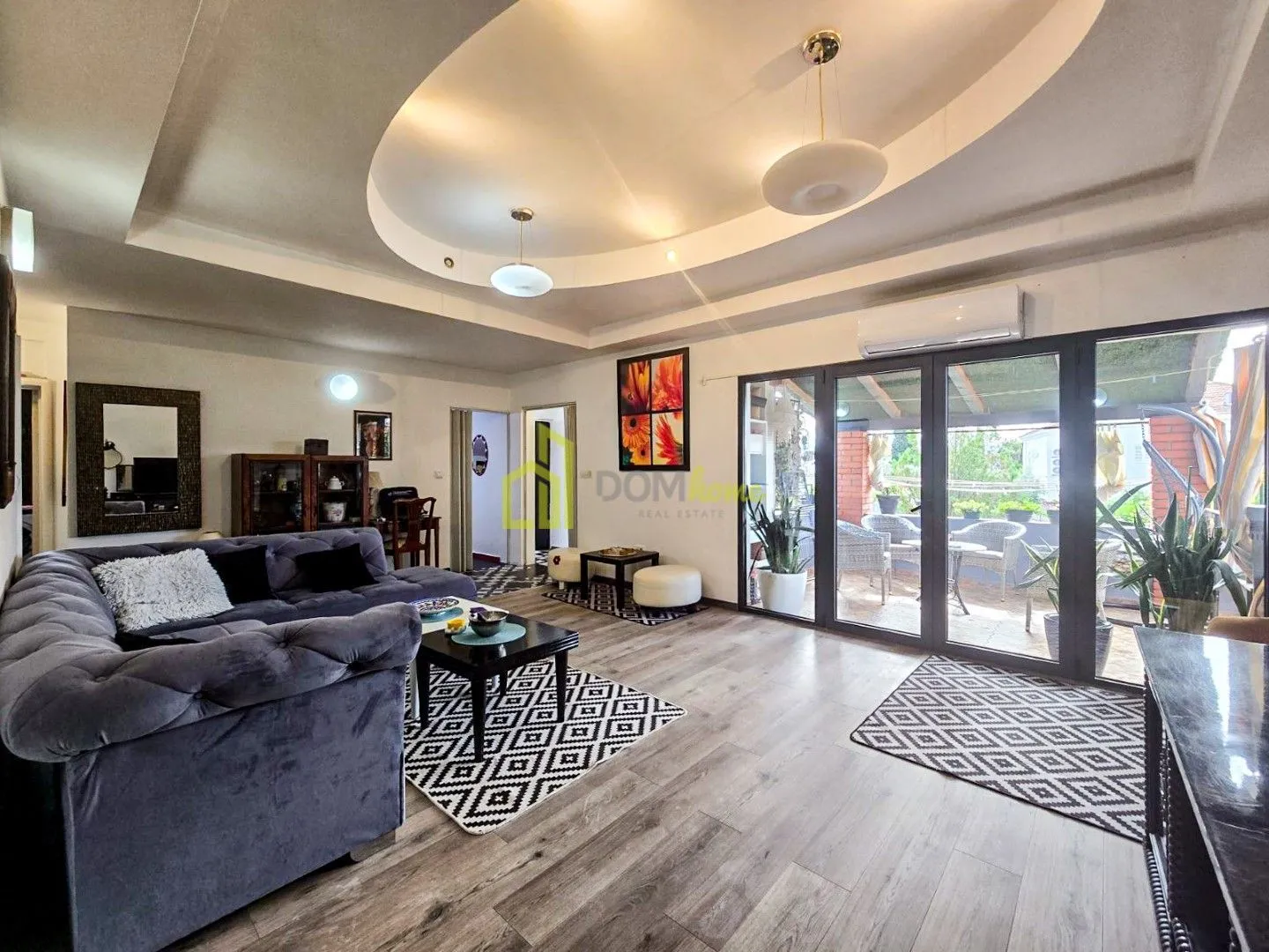 Izdavanje, trosoban stan, 115m², Zabjelo, Podgorica