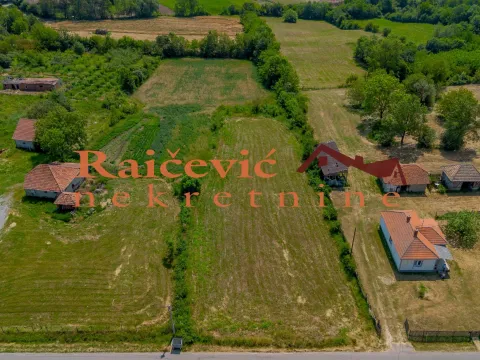 Zemljište in Drlupa