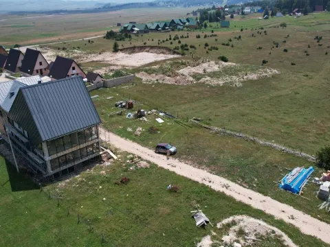 Prodaja, jednosoban stan, 48m², Žabljak, Crna Gora - image 36