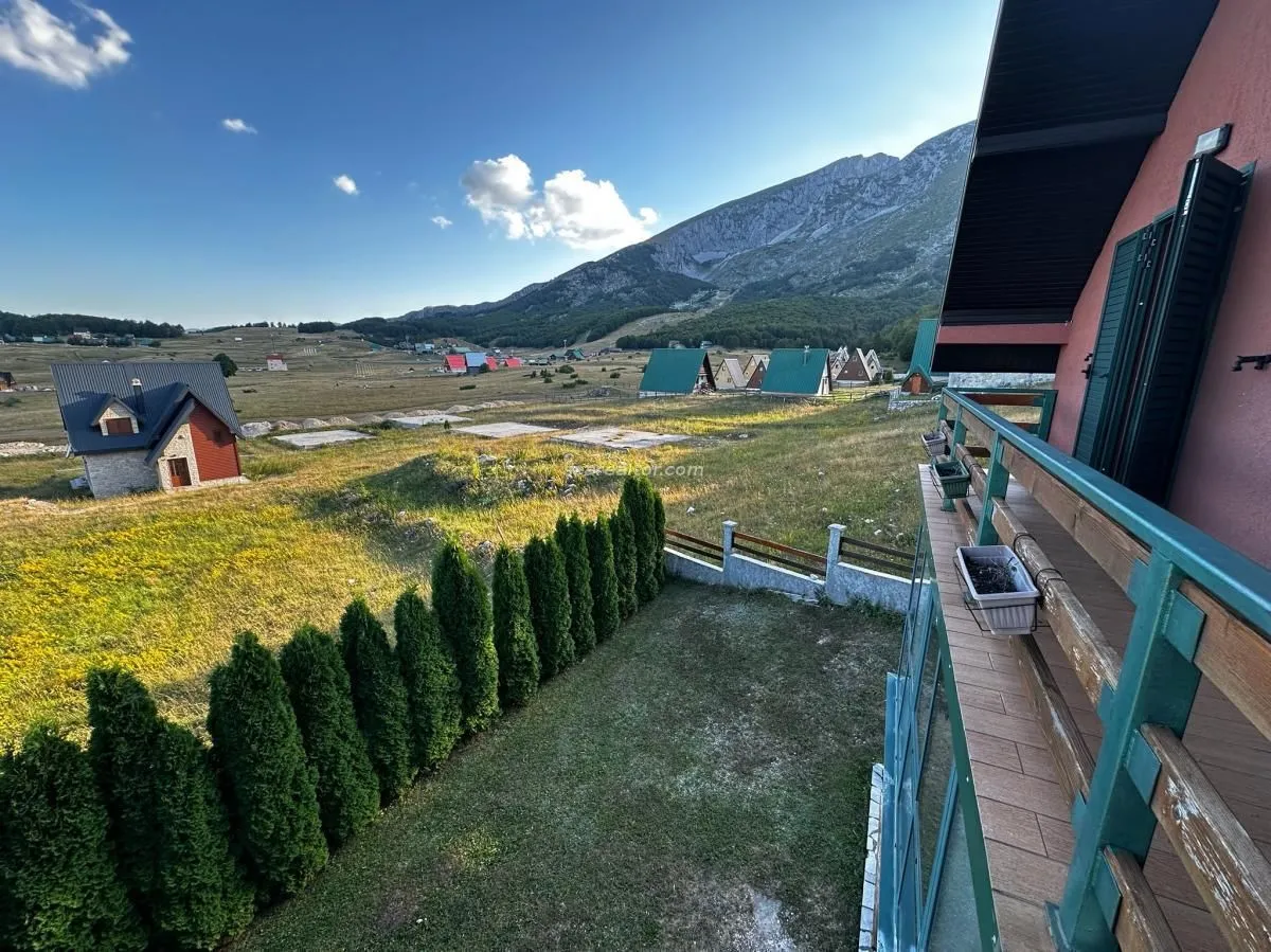 Prodaja, kuća, 180m², Žabljak, Crna Gora