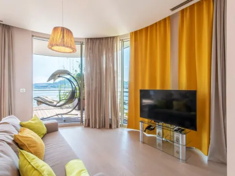 Prodaja, dvosoban stan, 156m², Budva, Crna Gora - image 7