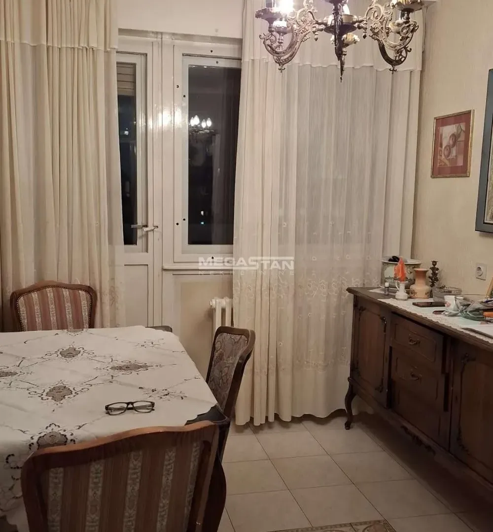 Sale, three bedroom apartment, 95m², Novi Beograd Blok 70, Novi Beograd Sve Podlokacije