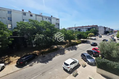 Rent, one bedroom apartment, 35m², Stari Aerodrom, Podgorica - image 16