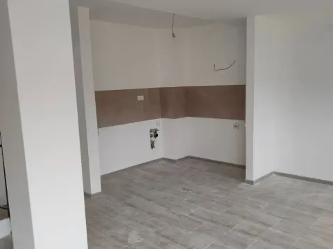 Prodaja, trosoban stan, 108m², Gornja Gorica, Podgorica - image 4