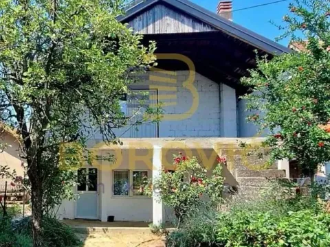 Sale, house, 188m², Voždovac Sve Podlokacije, Beograd