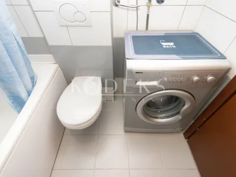 Rent, one bedroom apartment, 53m², City Kvart, Podgorica - image 9