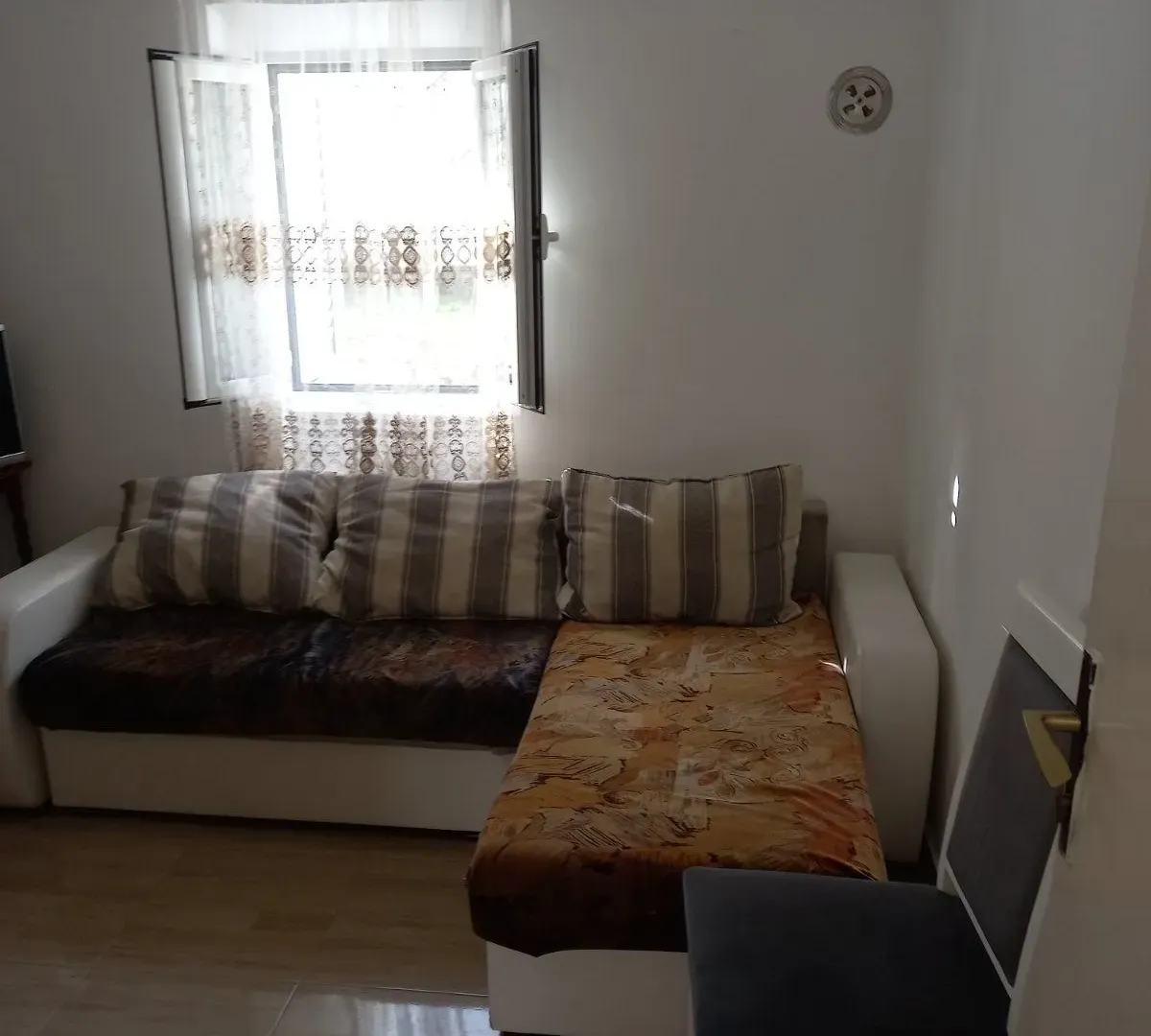 Rent, house, 60m², Škaljari, Kotor