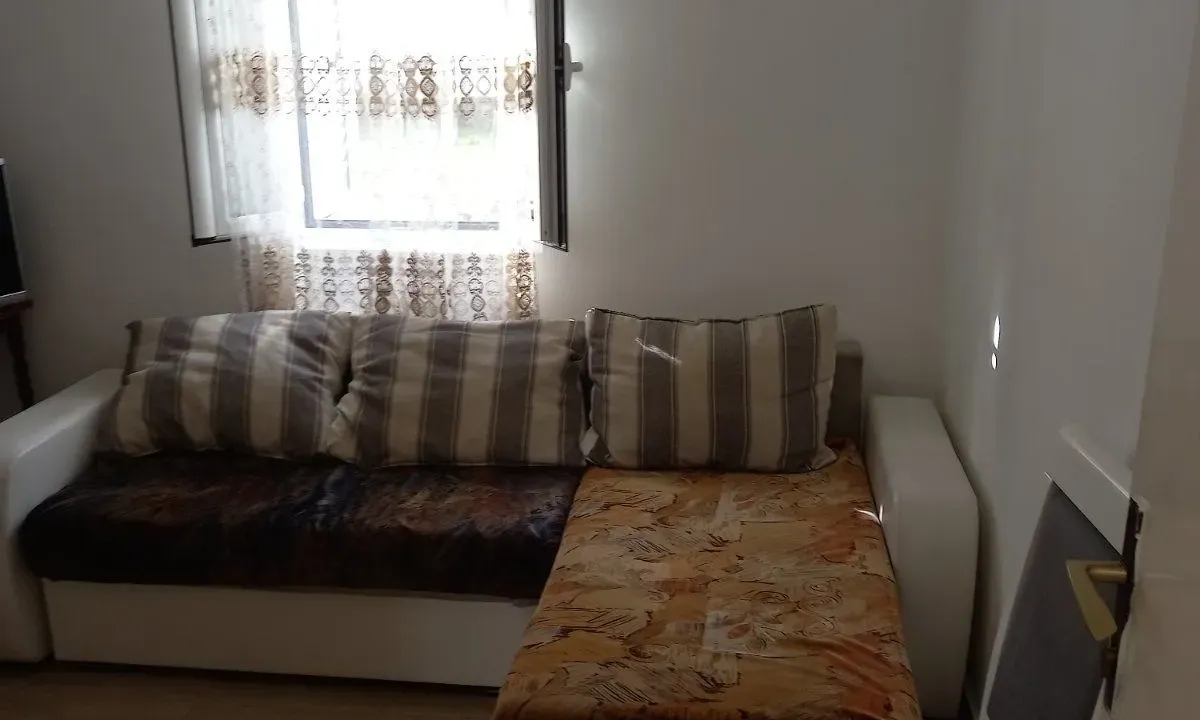 Rent, house, 60m², Škaljari, Kotor