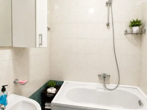 Izdavanje, jednosoban stan, 50m², Stari Aerodrom, Podgorica - image 6