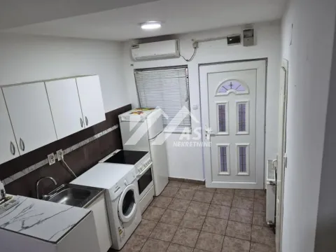 Izdavanje, jednosoban stan, 40m², Podbara, Novi Sad Sve Podlokacije - image 4