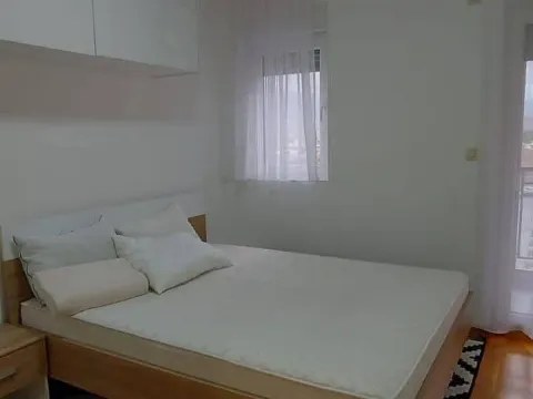 Prodaja, jednosoban stan, 43m², Stari Aerodrom, Podgorica - image 10