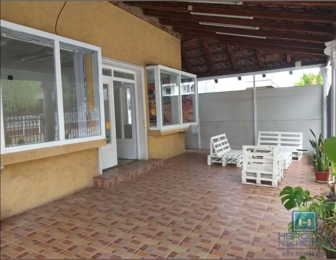 Rent, office space, 50m², XI Kongres, Paraćin