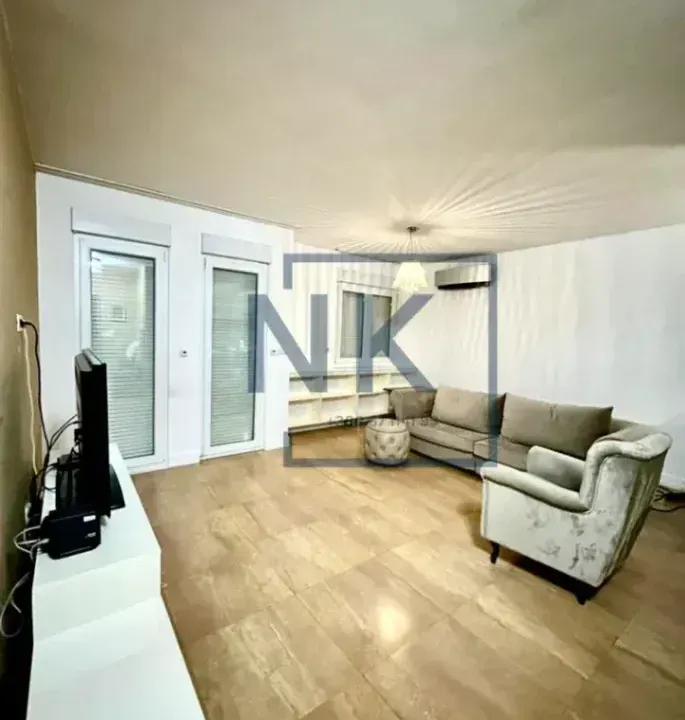 Izdavanje, jednosoban stan, 64m², City Kvart, Podgorica