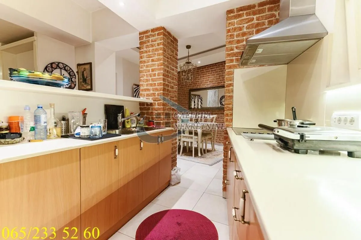 Sale, three bedroom apartment, 95m², Stari Grad, Beograd