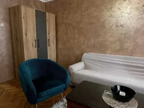 Prodaja, stan, 37m², Cetinje, Crna Gora - image 3