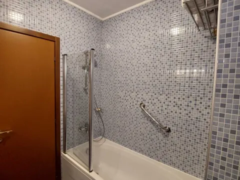 Rent, two bedroom apartment, 88m², City Kvart, Podgorica - image 11