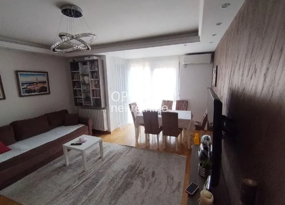 Prodaja, trosoban stan, 64m², Lion, Zvezdara Sve Podlokacije