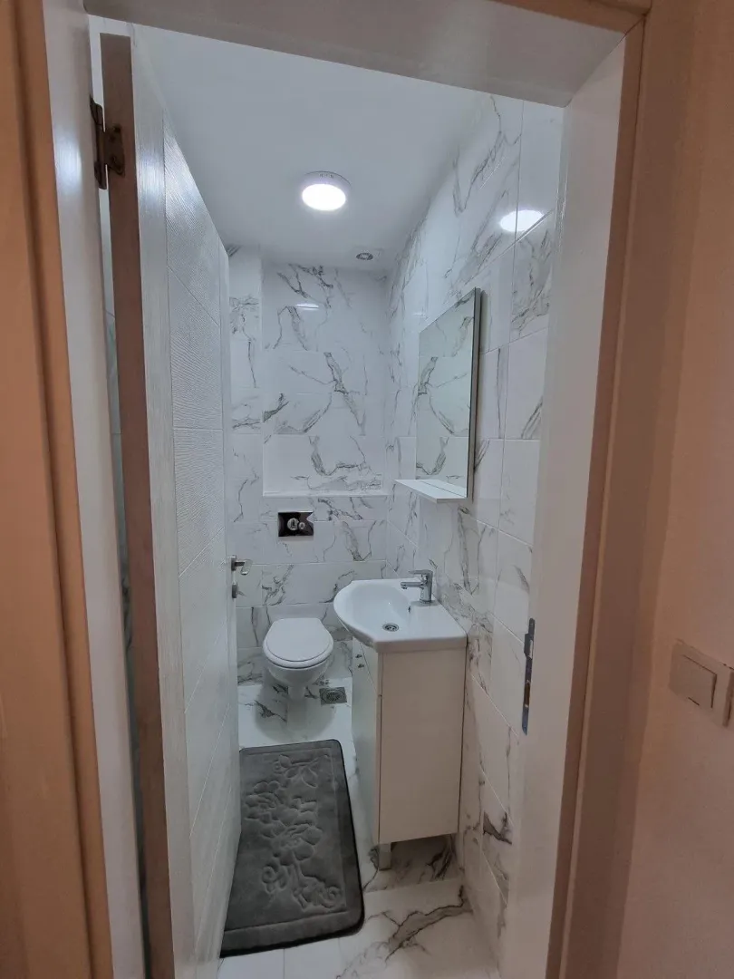 Izdavanje, dvosoban stan, 58m², Podgorica, Crna Gora