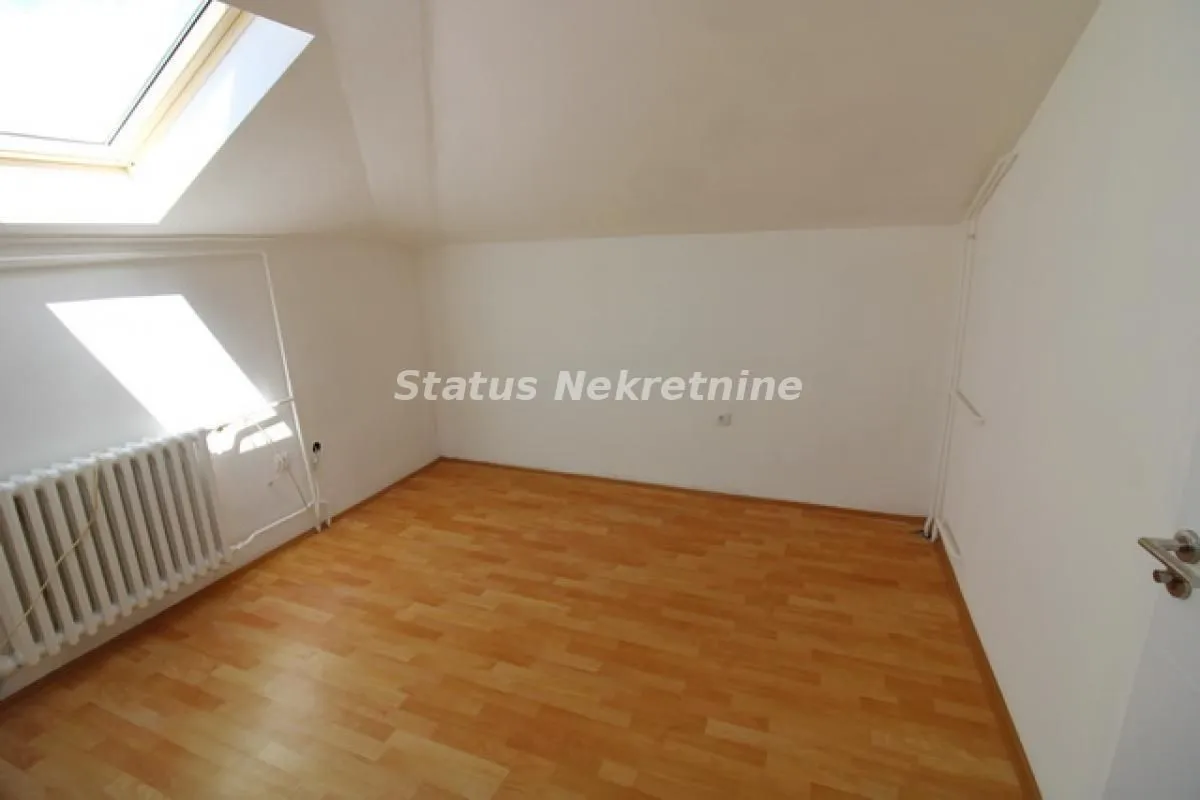 Prodaja, jednosoban stan, 33m², Železnička Stanica, Novi Sad Sve Podlokacije