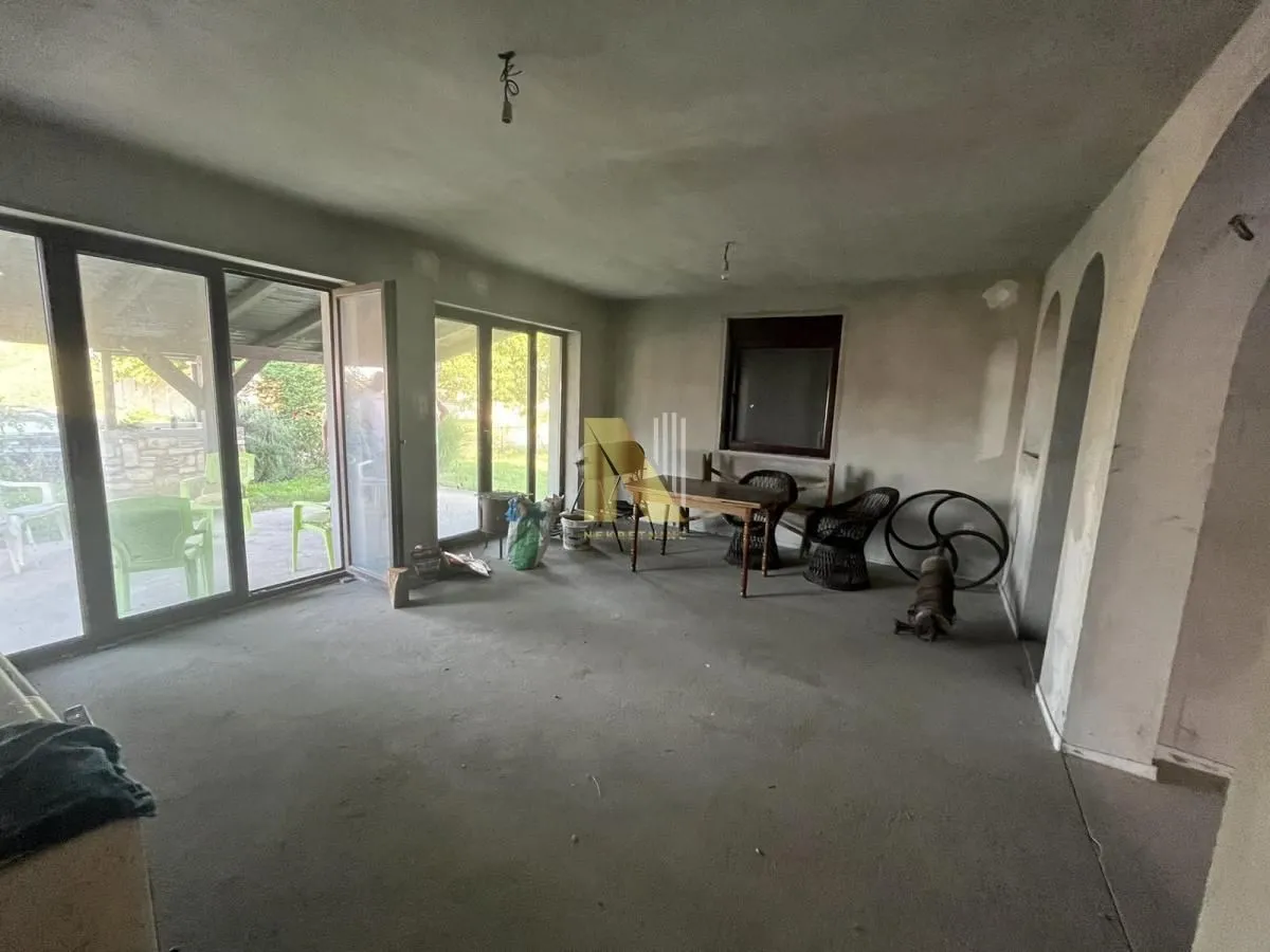 Prodaja, kuća, 209m², Petrovaradin, Novi Sad