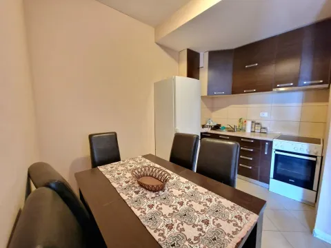 Rent, one bedroom apartment, 50m², Bečići, Budva - image 4