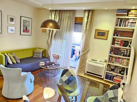 Izdavanje, dvosoban stan, 64m², Centar, Podgorica - image 4