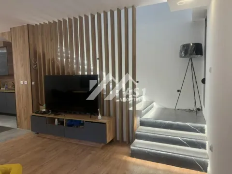 Izdavanje, kuća, 250m², Novi Banovci, Stara Pazova - image 2