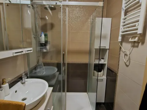 Sale, one bedroom apartment, 52m², Blok 6, Podgorica - image 8