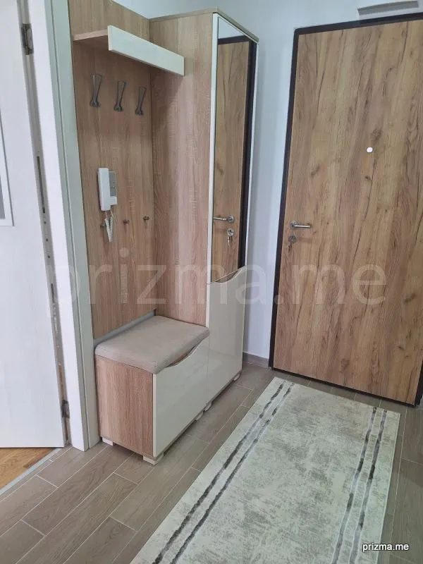 Rent, one bedroom apartment, 43m², Stari Aerodrom, Podgorica