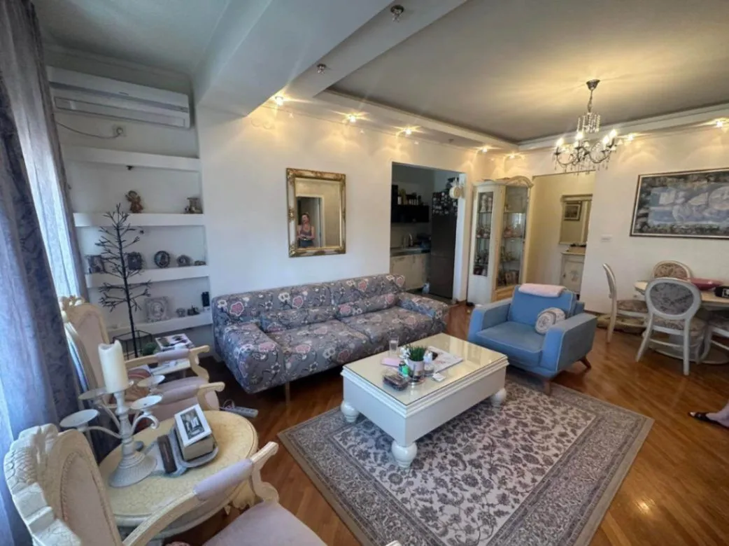 Prodaja, dvosoban stan, 86m², Stari Aerodrom, Podgorica