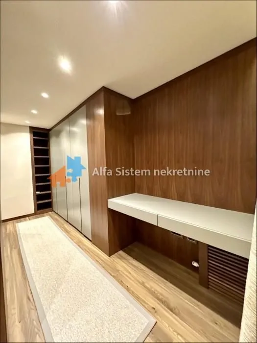 Rent, apartment, 350m², Južni Bulevar, Vračar Sve Podlokacije