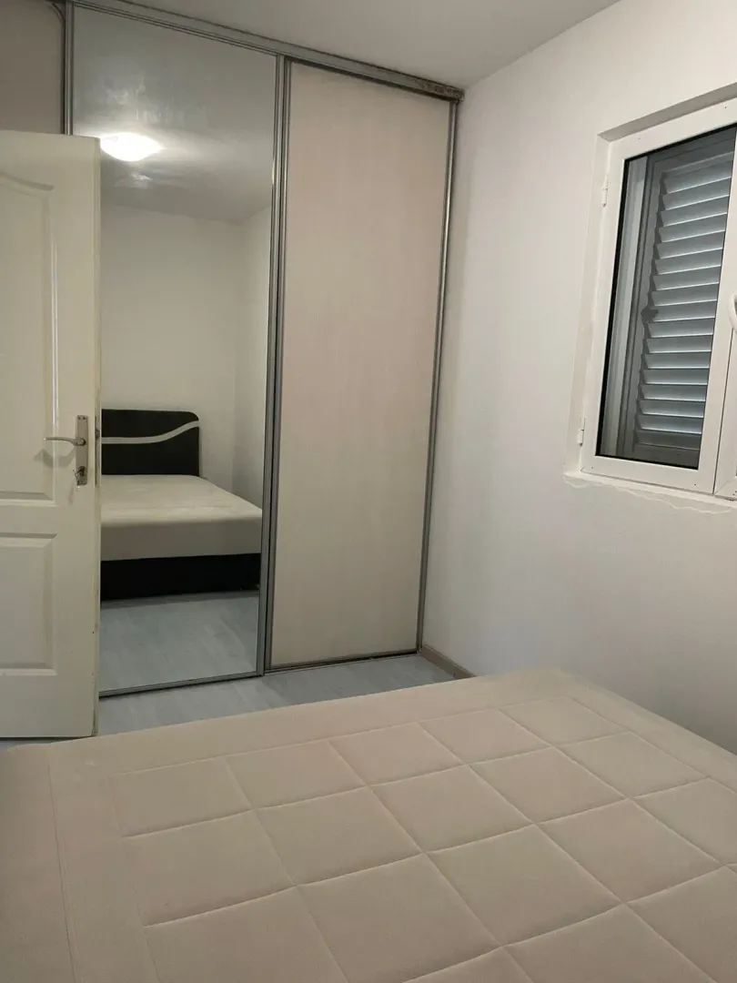 Rent, one bedroom apartment, 37m², Podkošljun, Budva