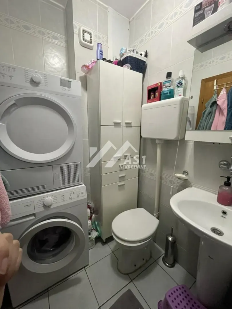 Izdavanje, dvosoban stan, 40m², Sajam, Novi Sad Sve Podlokacije