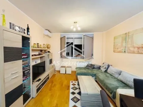 Stan in Cvetkova Pijaca