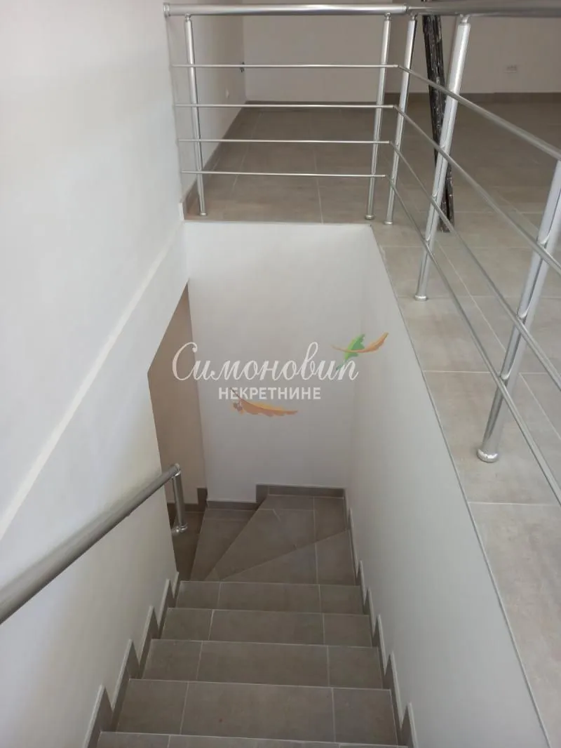 Sale, office space, 117m², Uciteljsko Naselje, Zvezdara Sve Podlokacije