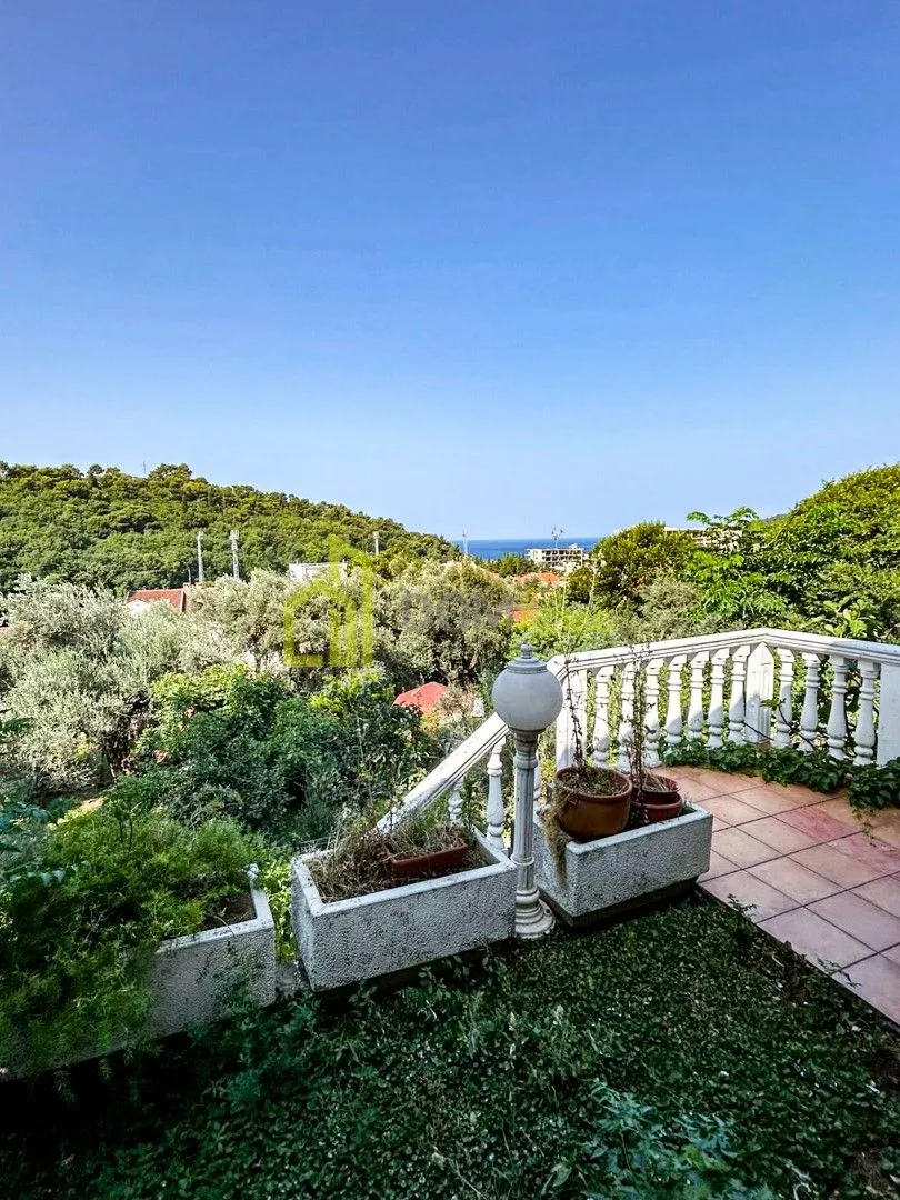 Sale, two bedroom apartment, 91m², Petrovac, Budva