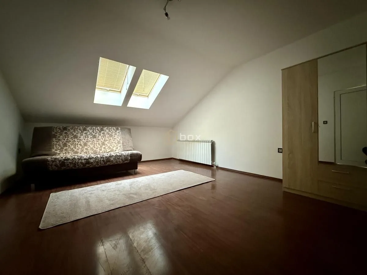 Prodaja, dvosoban stan, 87m², Donja Vrežina, Niš