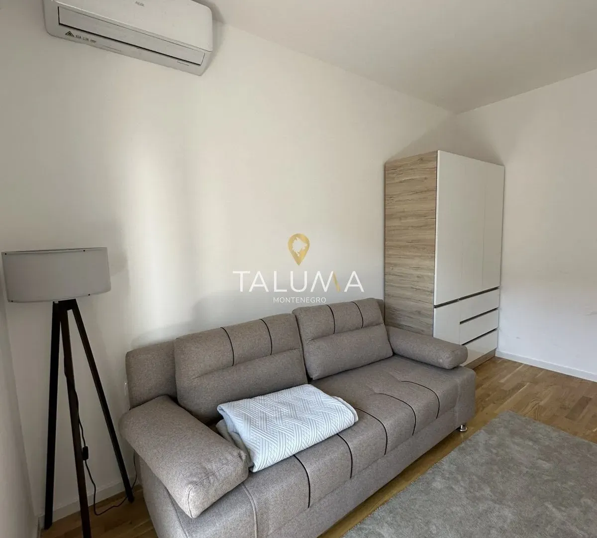 Rent, two bedroom apartment, 64m², Stari Aerodrom, Podgorica