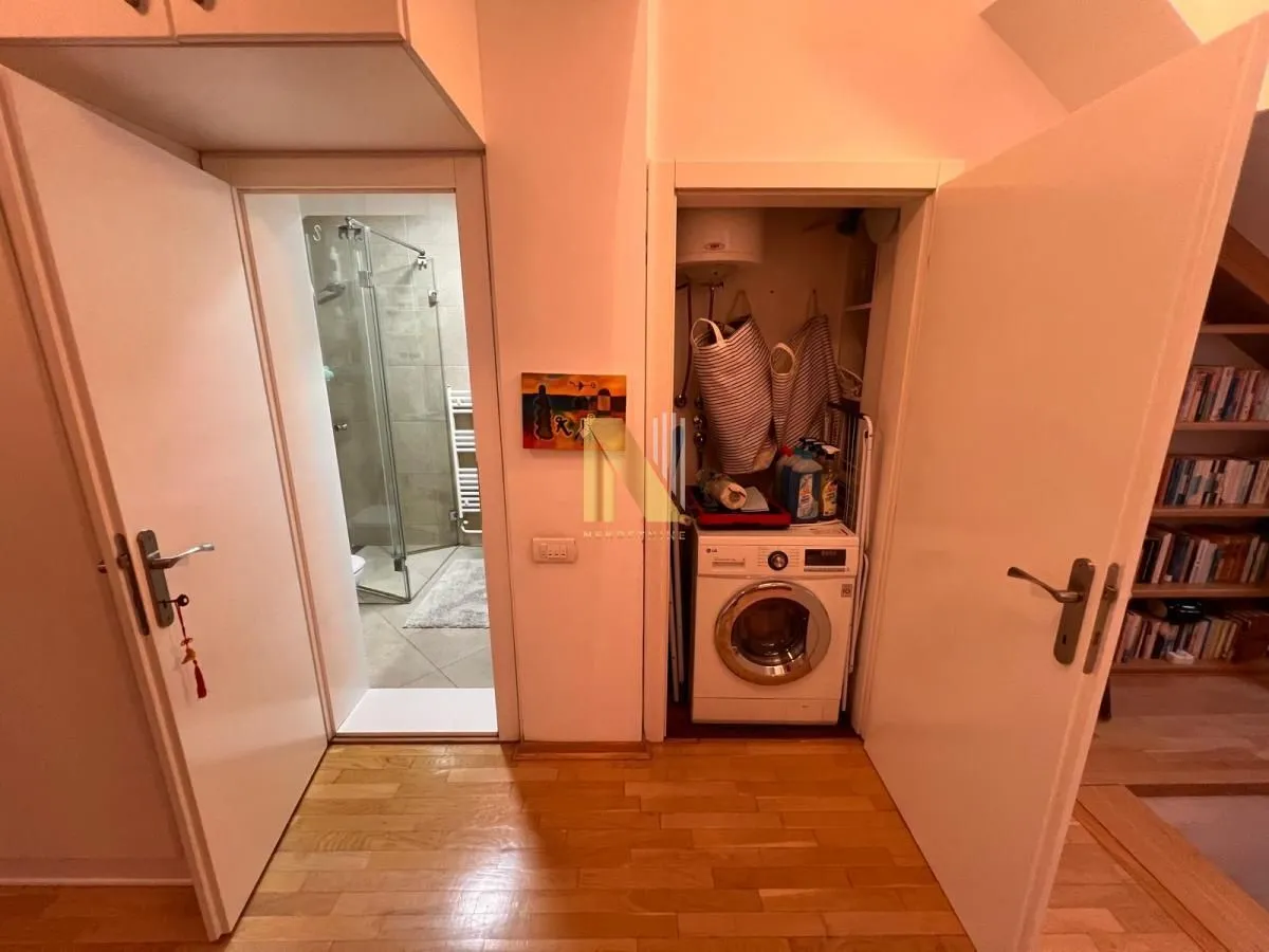 Prodaja, dvosoban stan, 89m², Stari grad, Novi Sad