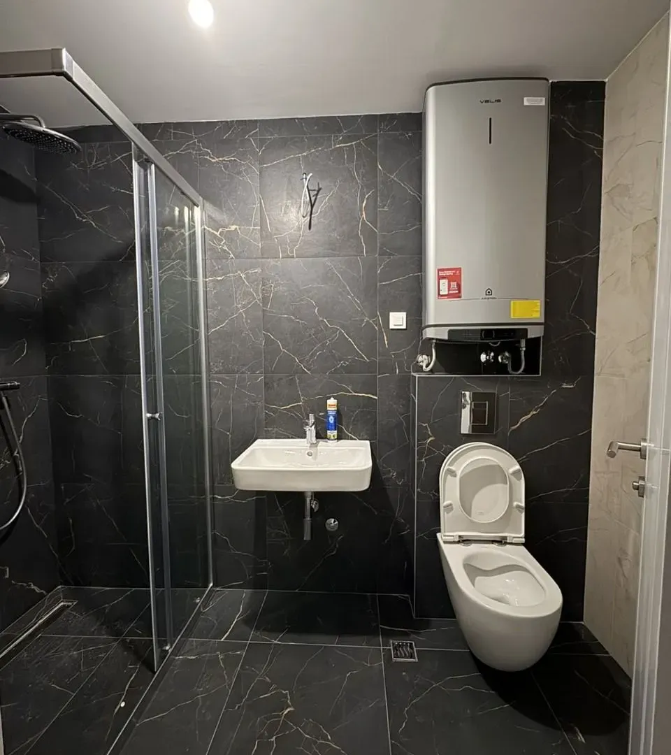 Izdavanje, dvosoban stan, 64m², Kruševac, Podgorica