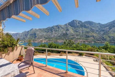 Prodaja, trosoban stan, 92m², Muo, Kotor - image 20