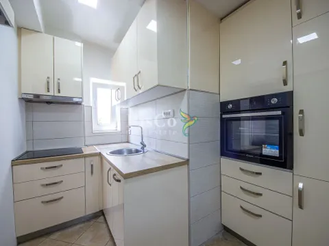 Izdavanje, jednosoban stan, 59m², Centar, Podgorica - image 11