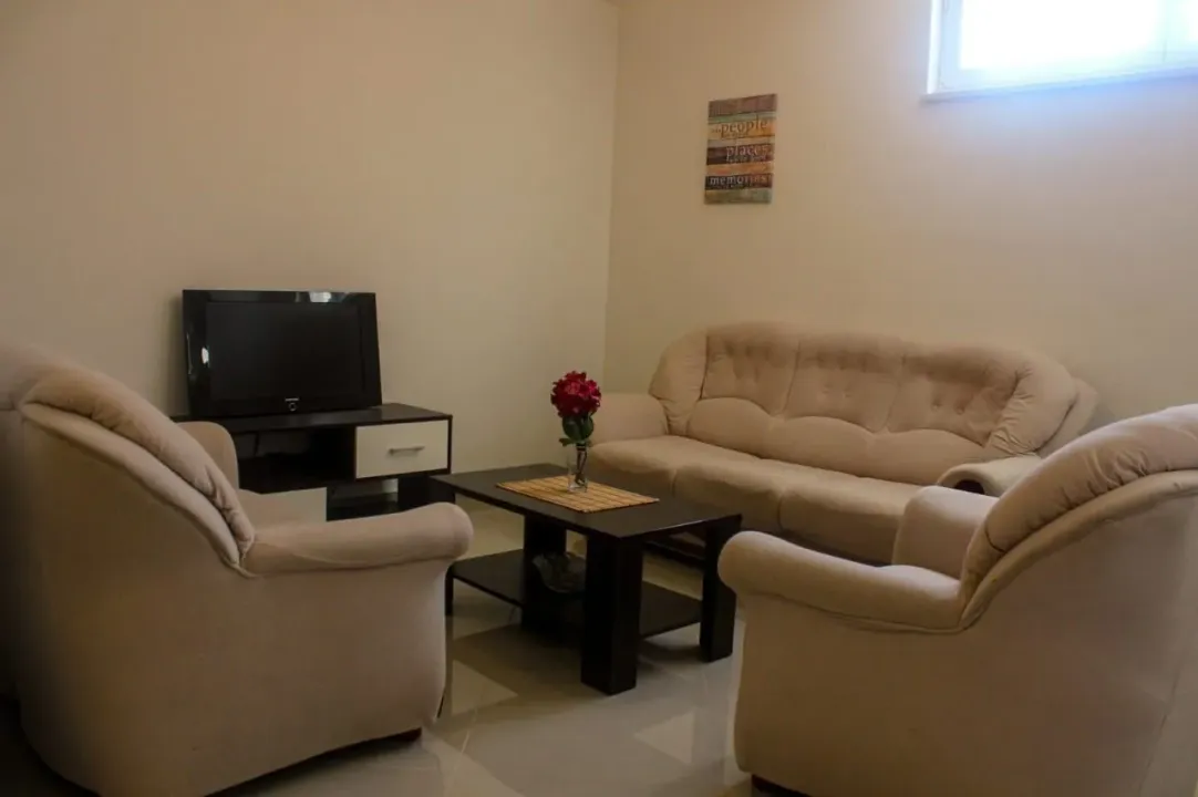 Sale, two bedroom apartment, 66m², Sutomore, Bar